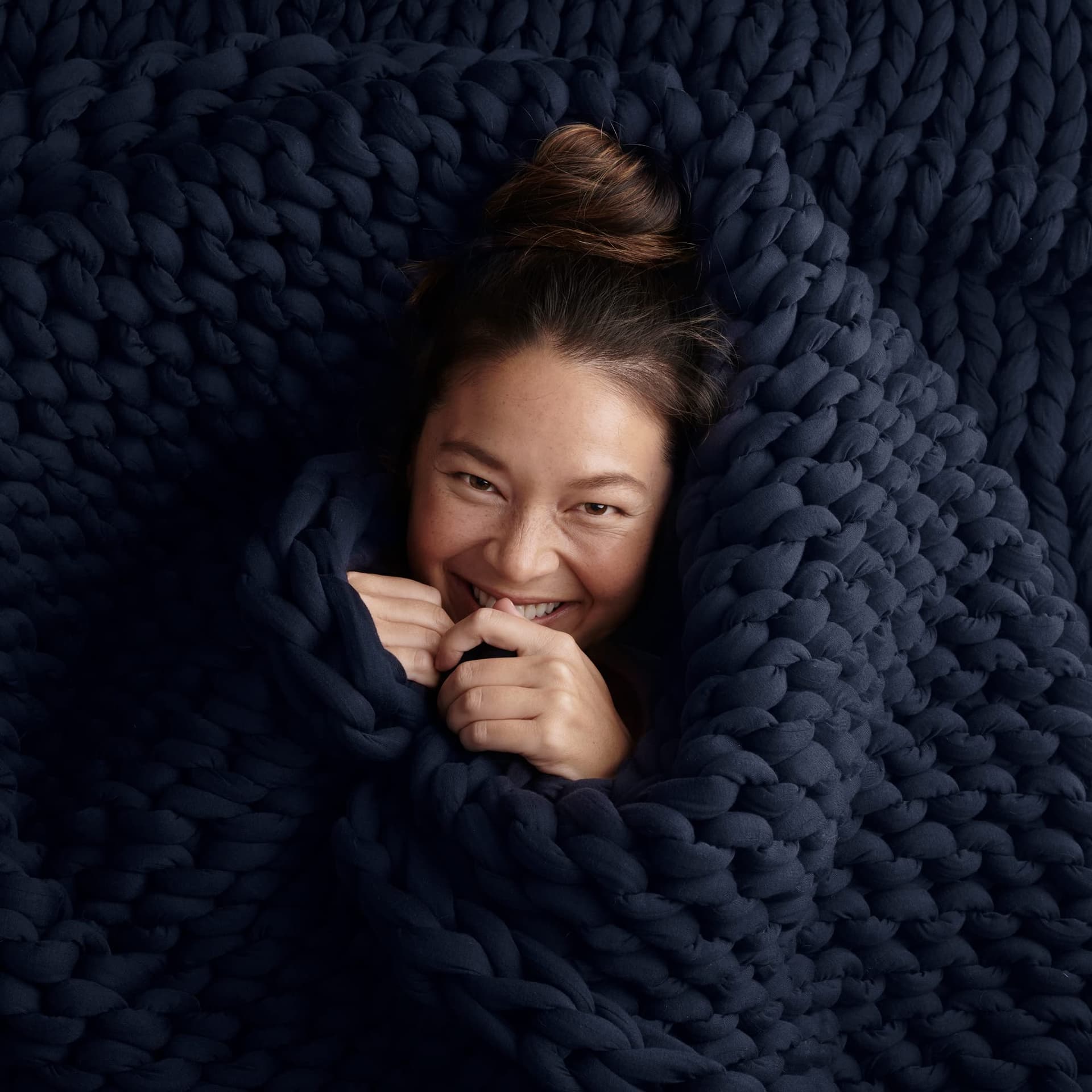 Bearaby Napper hand-knit weighted blanket