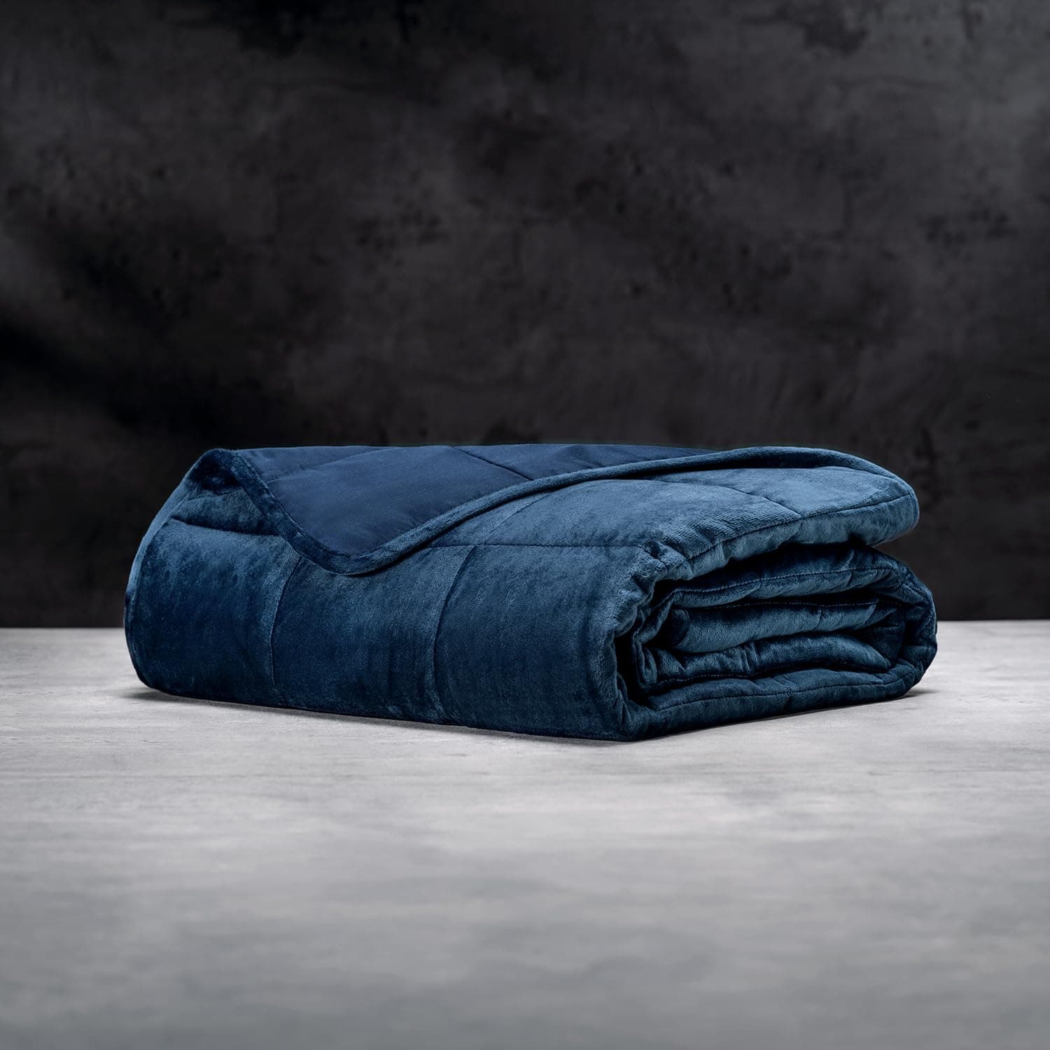 LUXOME Ultra Cool weighted cooling blanket